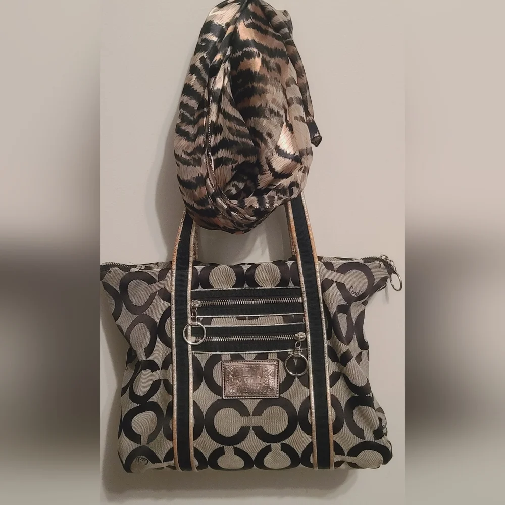 SOLD!!!    COACH Poppy Bag - Picture 6 of 12